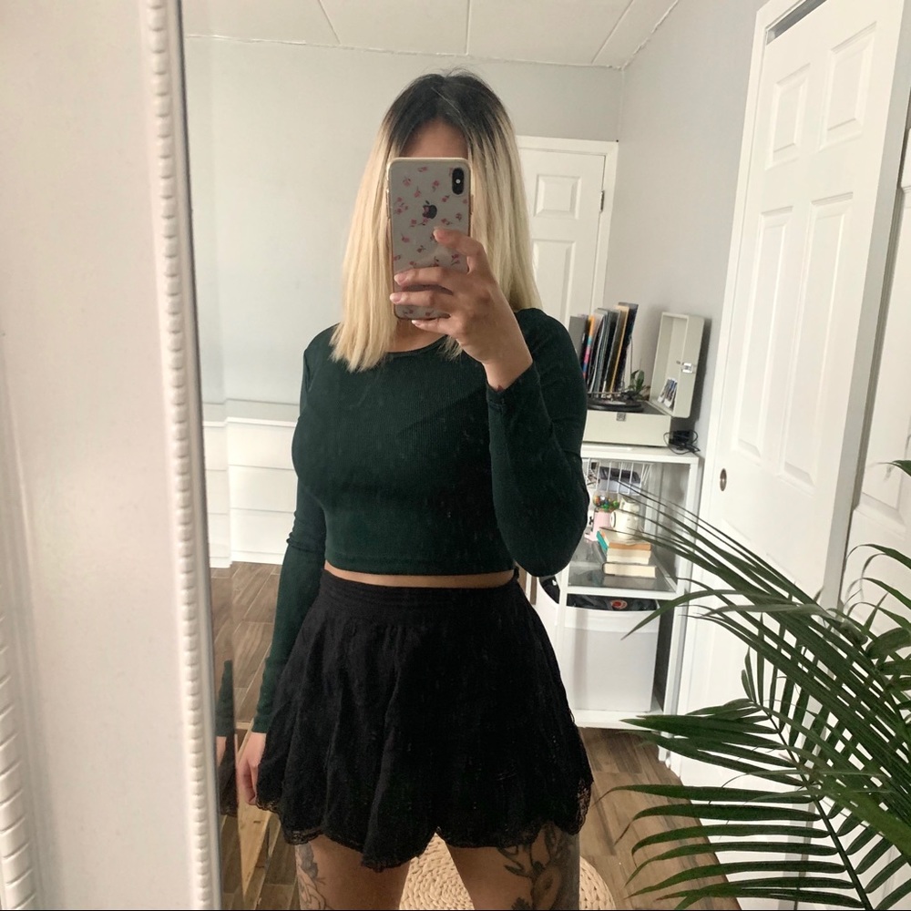 F21 CROPPED LONG SLEEVE TOP